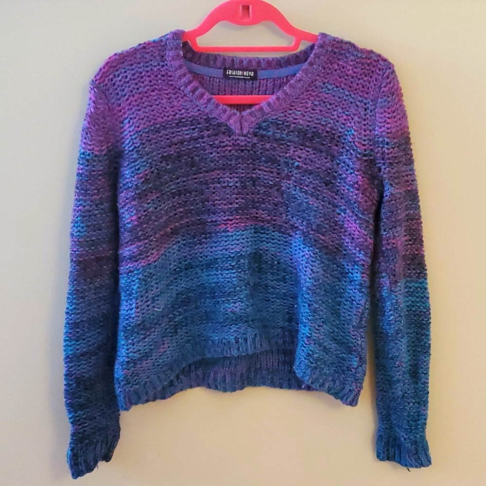 Fashionnova - Warm & Cozy knitted Vneck sweater